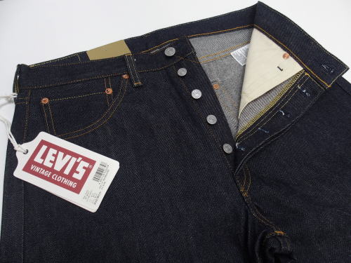 LEVIS-50155-0055-blog-002.jpg