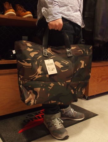 blackpine-tote-camo-b10-021.jpg