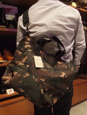 blackpine-tote-camo-b10-022.jpg