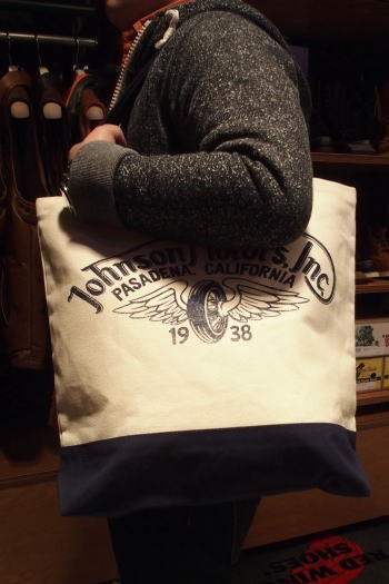 jm-wingedwheel-tote-small-018.jpg