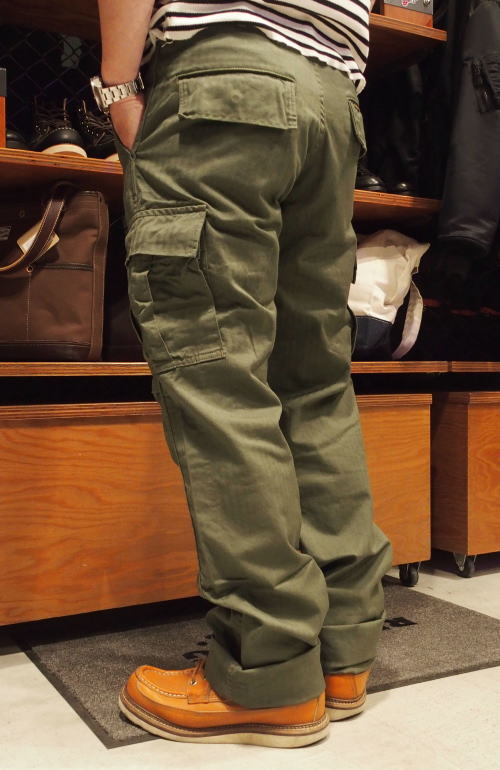 TOYS McCOY [MILITARY CARGO TROUSERS/HERRINGBONE] BLOG スリーエイト