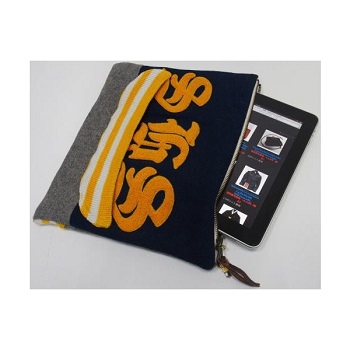 threeeight_handlight-letter-clutchbag-navy3_5.jpg